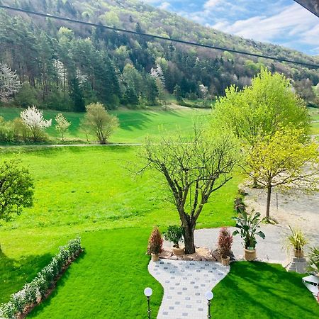 La Frontiera Hotel & Eventlocation - An Der Grenze , Naehe Schaffhausen -Rheinfall Tengen Екстериор снимка